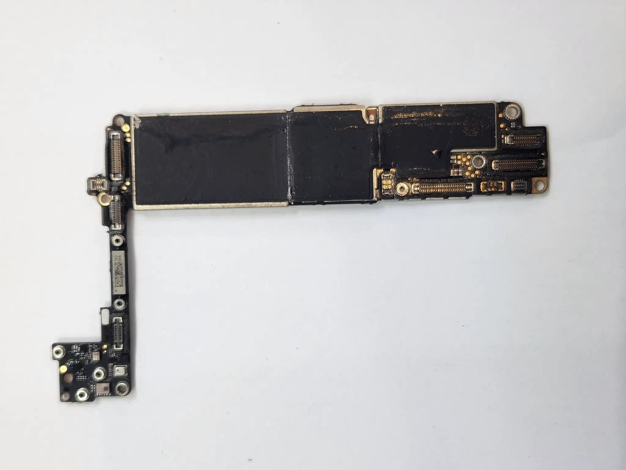 iPhone 8 Main Logic Board - OEM Pulled by Internal Components