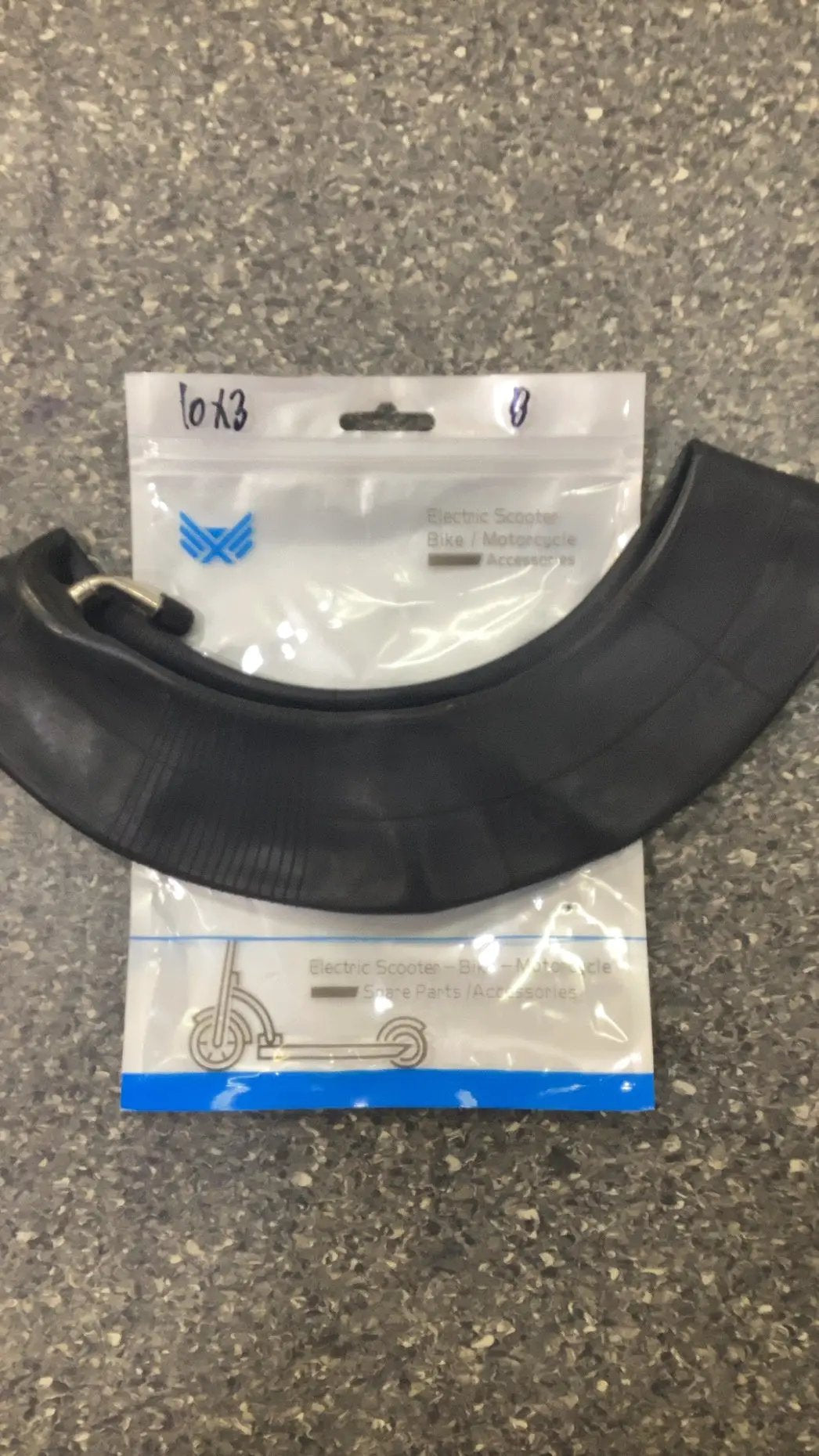 Escooter Tube 10x3 Bent valve by E-SCOOTER TUBES