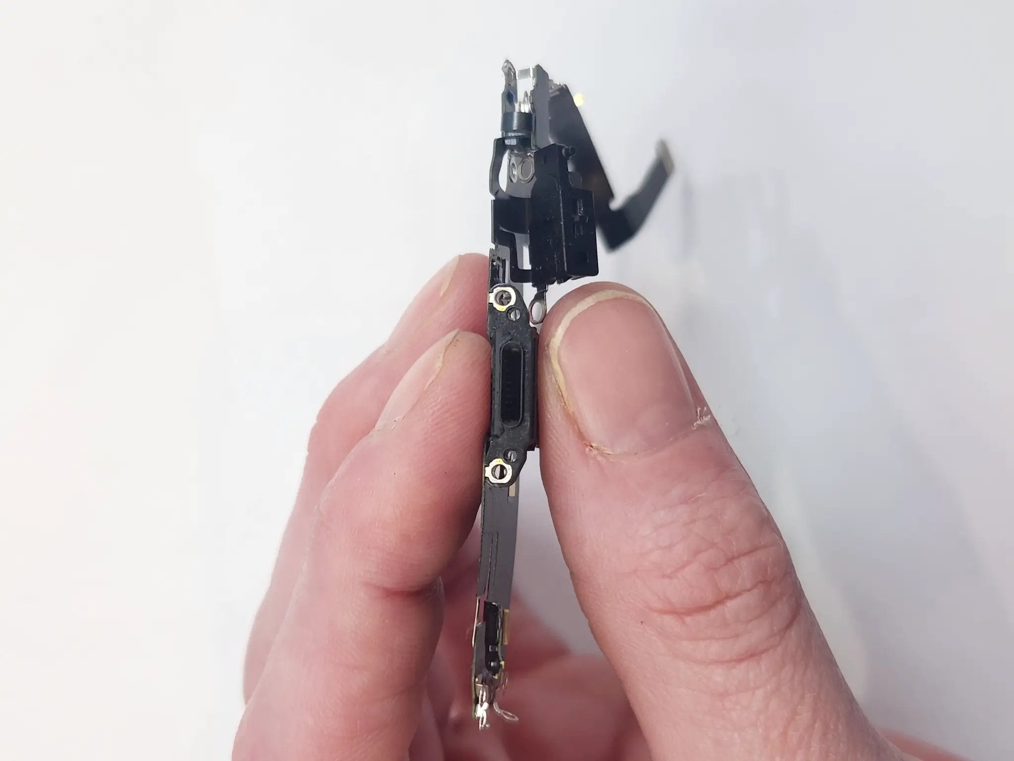 Charging Port Dock Flex Cable for iPhone 11 Pro Black - OEM Pulled by PULLED PARTS