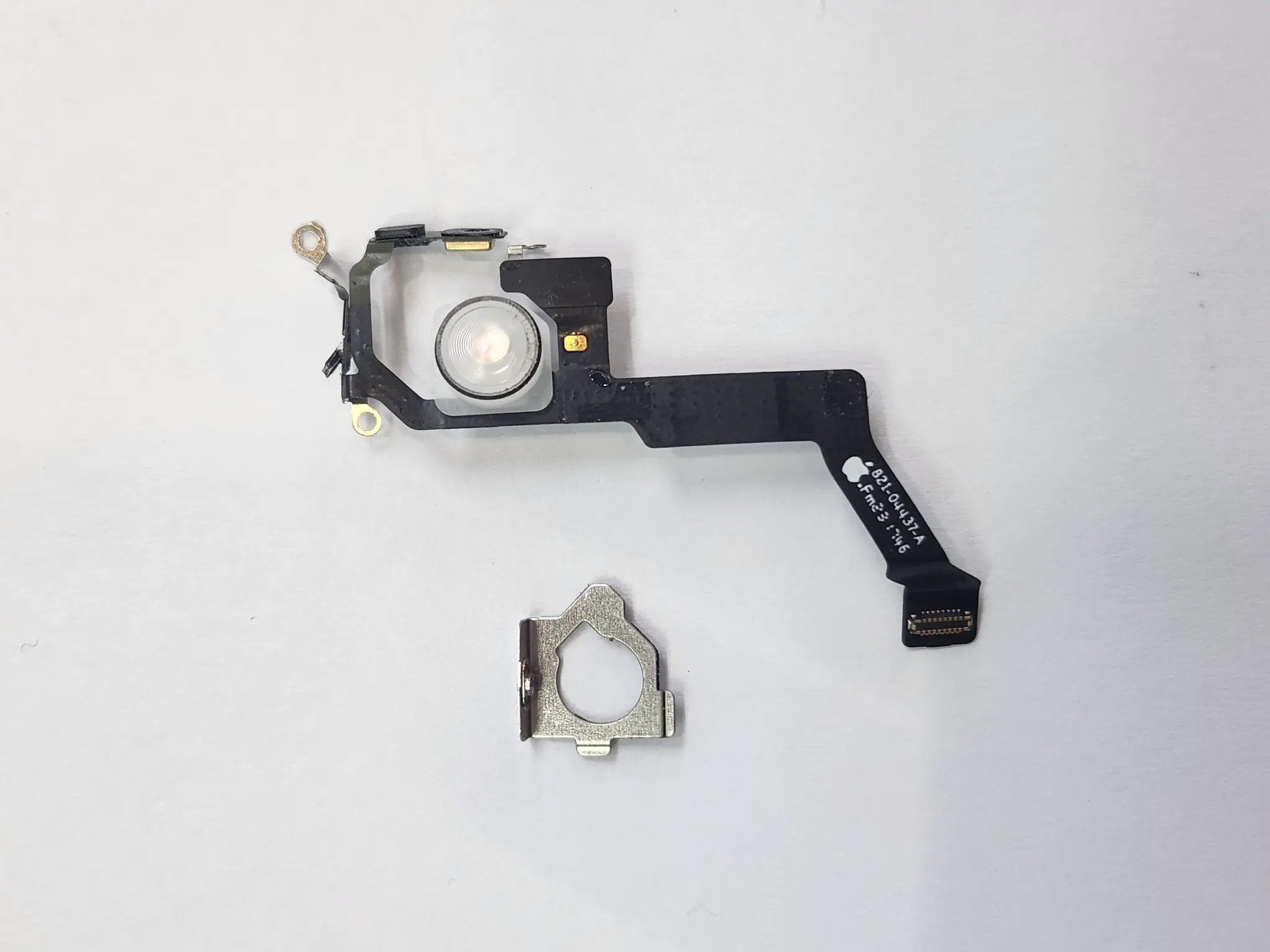 iPhone 14 Pro Max Flash Light - OEM Pulled by PULLED PARTS