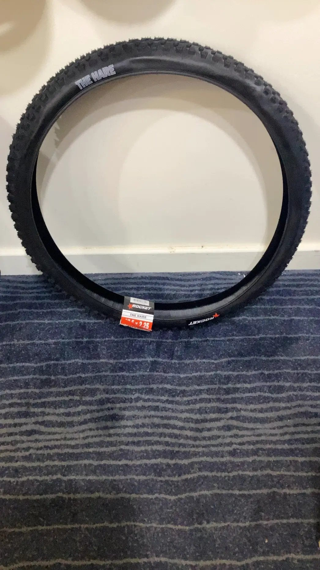 Rocket 27.5 x 1.75/2.35 SCH 48mm Tube by BIKE TUBES