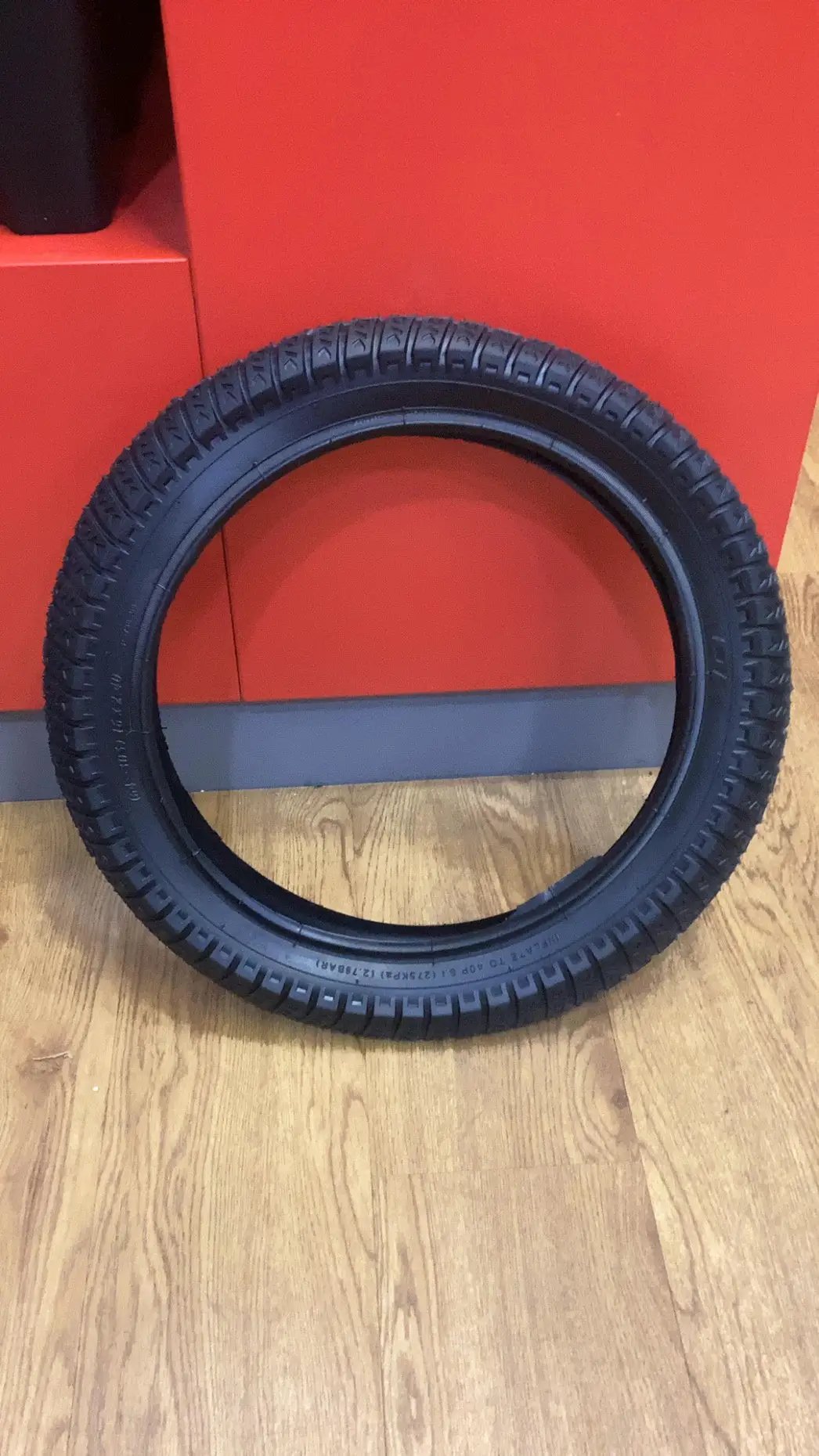 Tyre (64-305)16x2.40 (MX500/MX650) by E-MOTO TYRES & TUBES