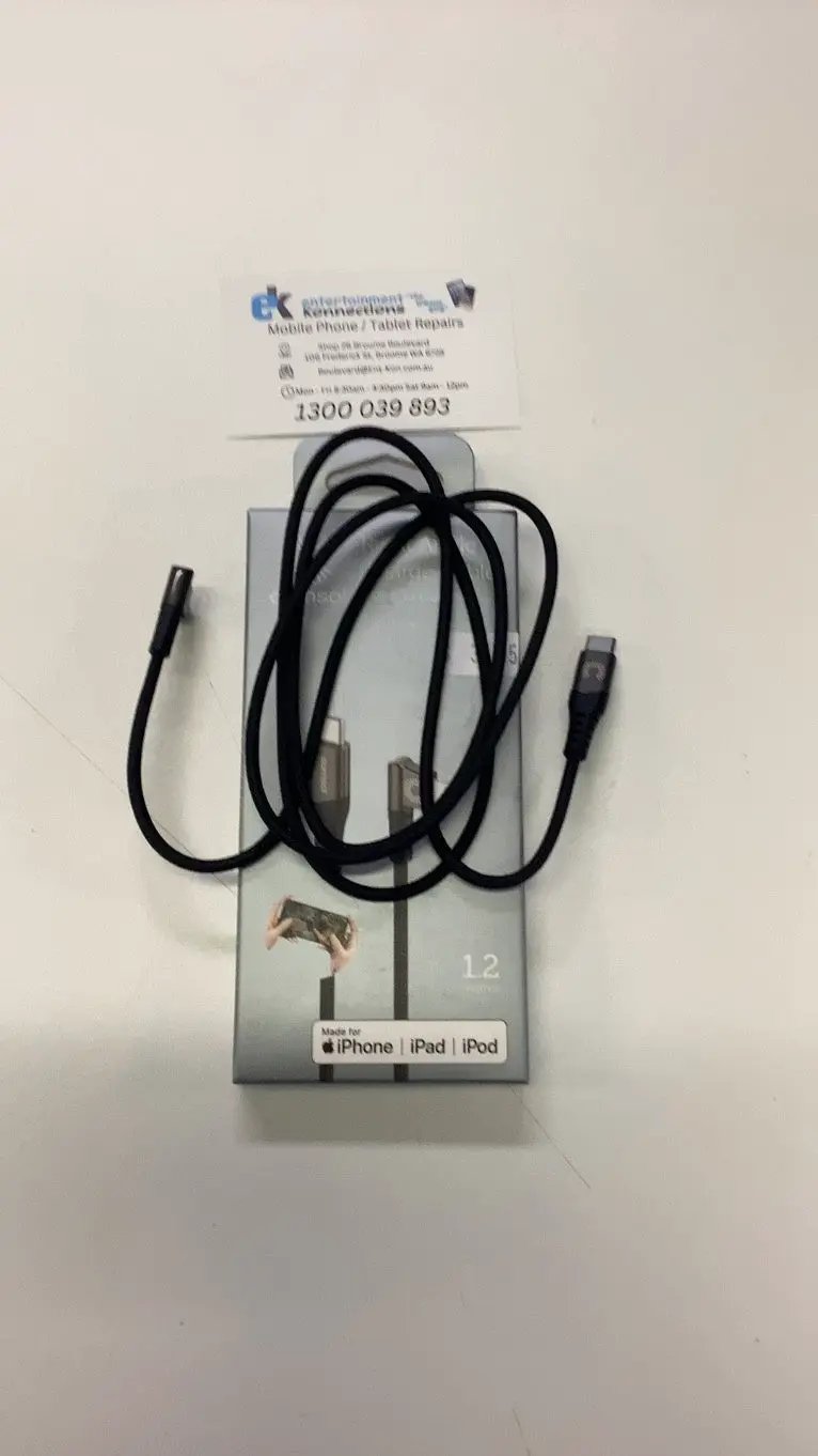 Comsol 1.2m USB-C to Right Angle Lightning Cable - Black by PHONE CABLES