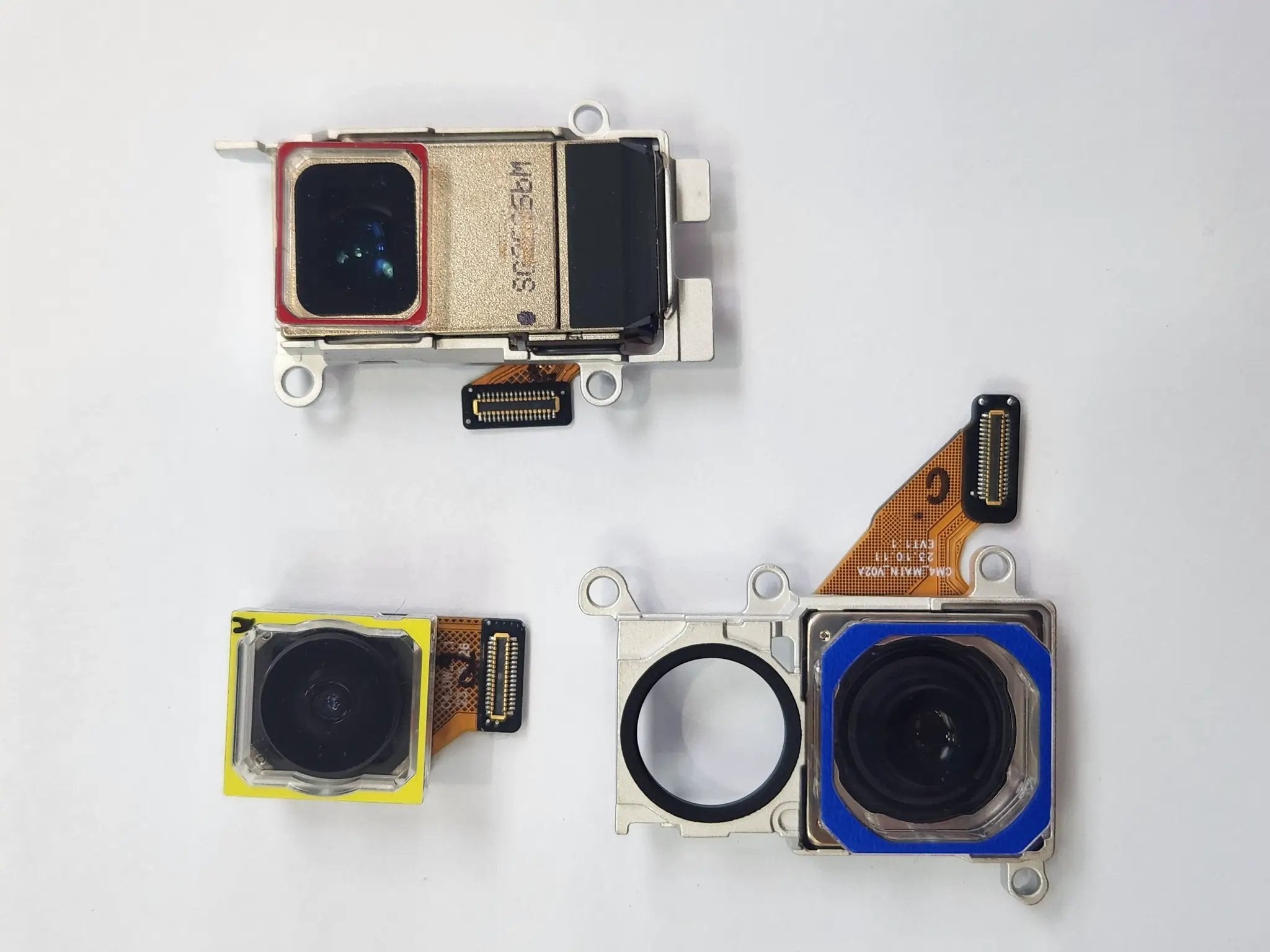 Google Pixel 9 Pro Rear Camera Set Replacement by Internal Components