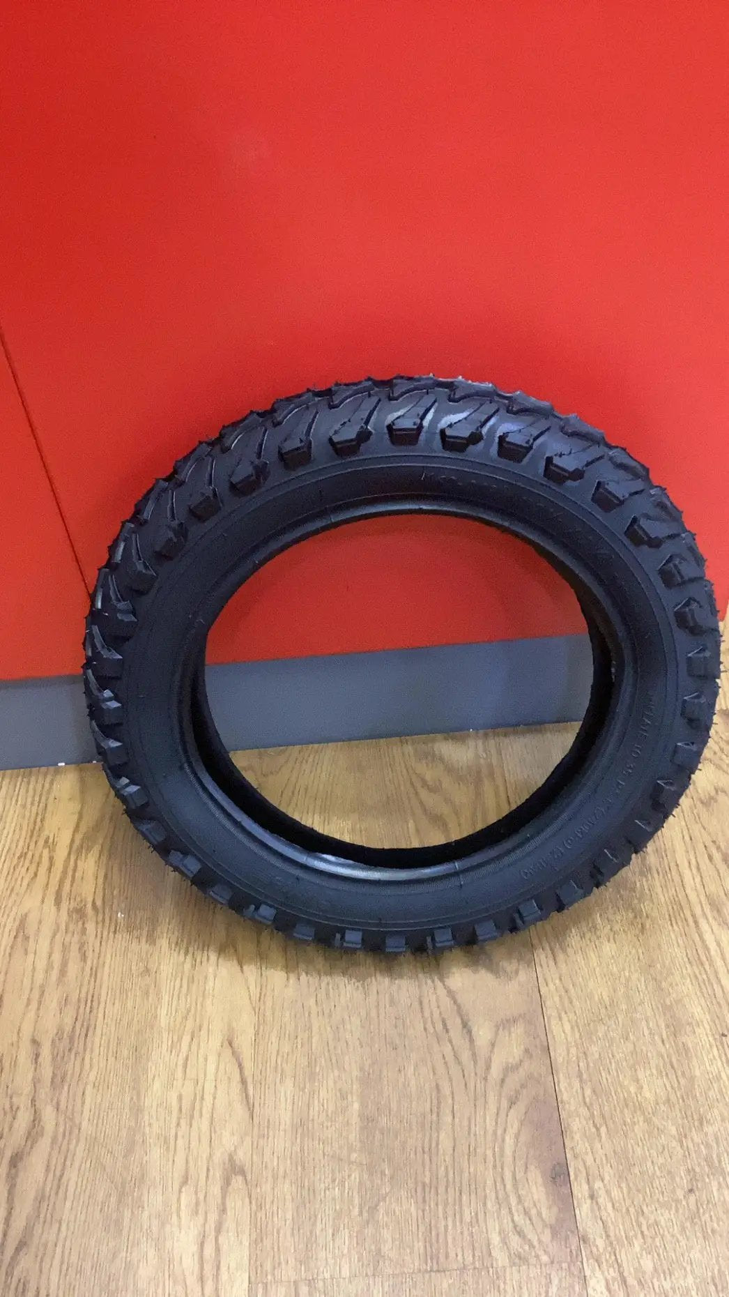 CST Tyre 12 1/2 x 2 1/4 C1737 (MX125) — KY-ZBE579