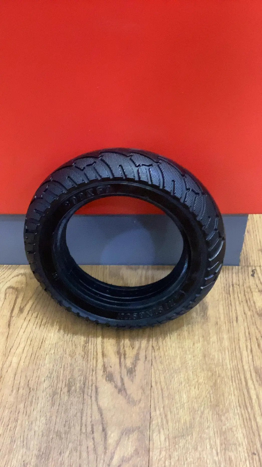 E-scooter 200x50 Tyre Solid by SOLID TYRES