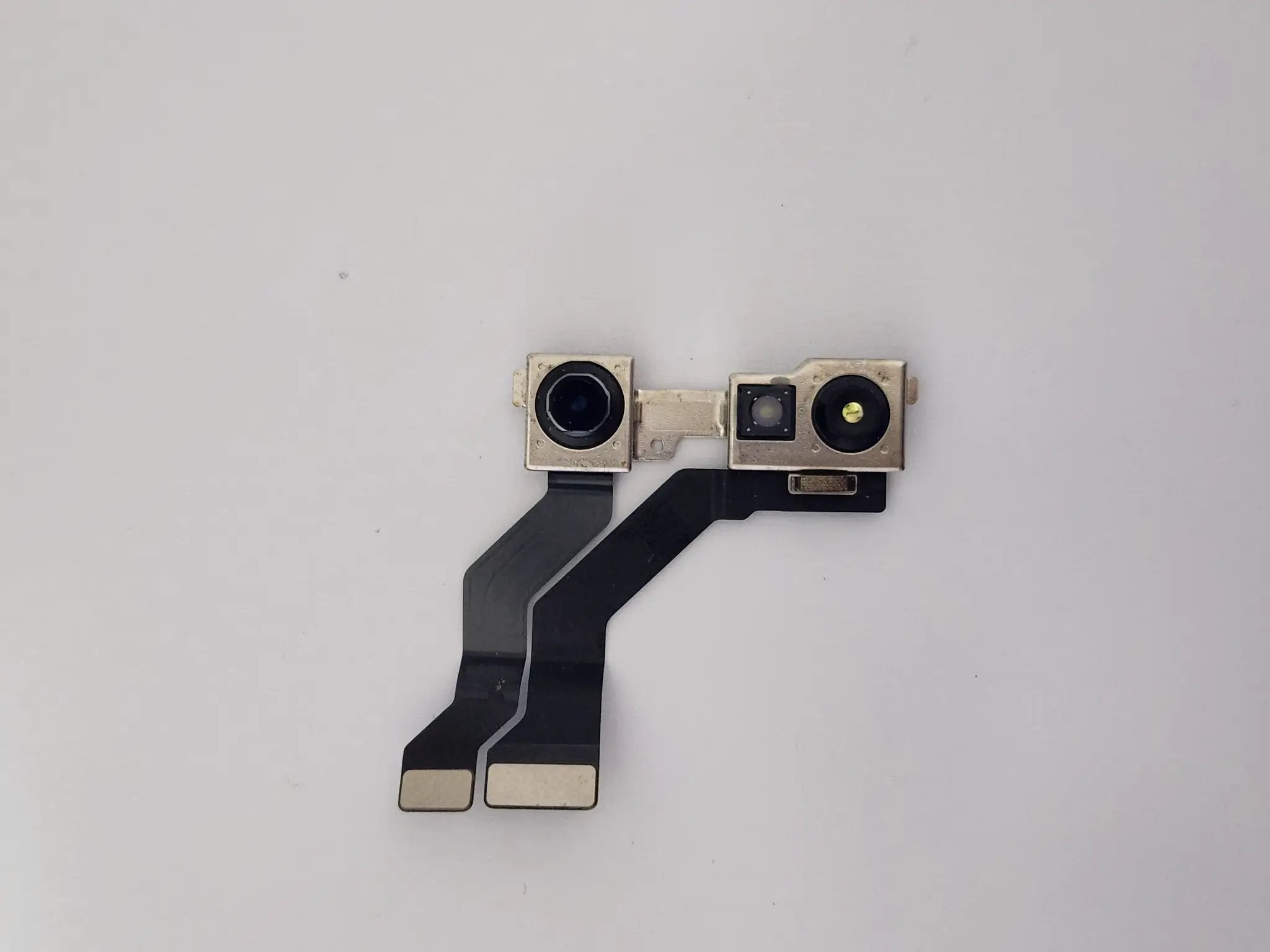 iPhone 13 Front Facing Camera - OEM Pulled by PULLED PARTS